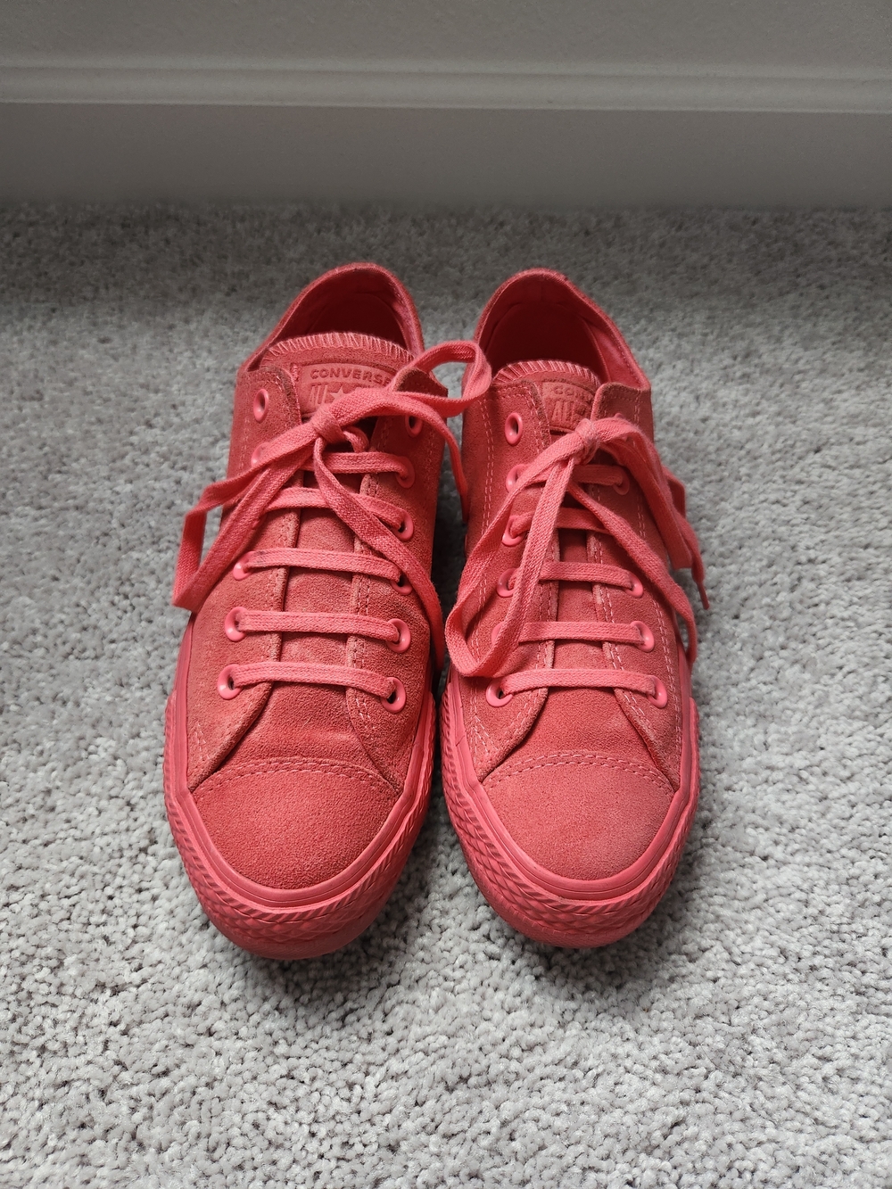 • RARE FIND • Unisex Converse Low Top Suede Sneakers in Monochrome - Punch Coral
